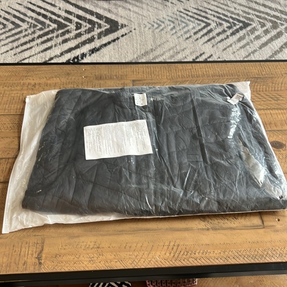 Men’s Heated Vest - Size XL - Picture 11 of 11